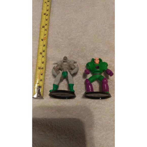 2 DC Comics Model Figures Doomsday Lexcorp Lex Luther, each 2.75" on stand - Picture 1 of 9
